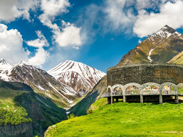 Tudo Sobre Kazbegi: Guia Completo Para Explorar o Melhor da Região