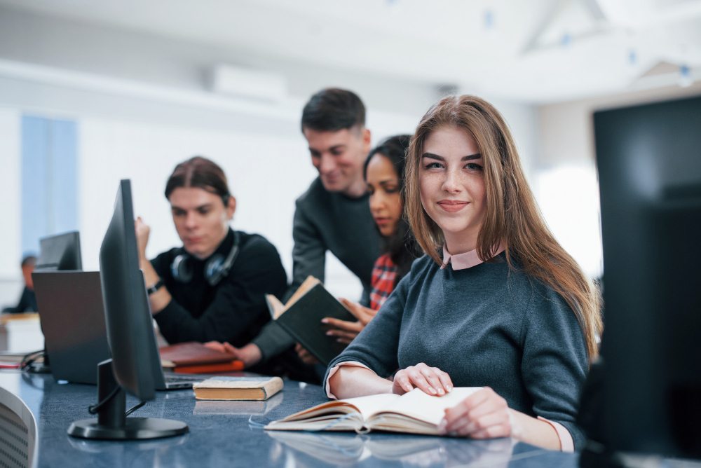 Escolher uma graduação é um momento importante para quem deseja iniciar uma carreira ou ampliar suas possibilidades profissionais.